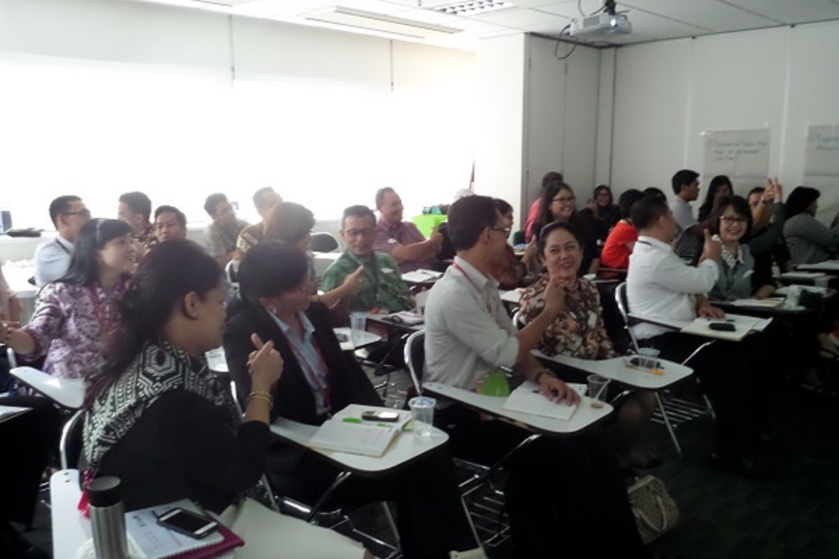 1599544389-746SS-Class-01.jpg